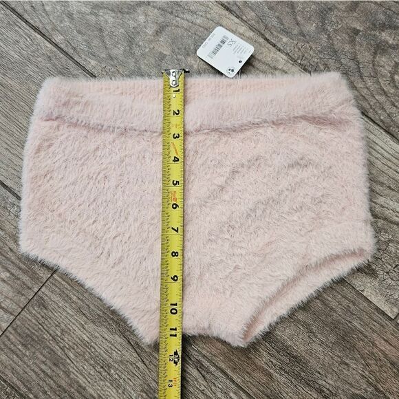 Free People Intimately FP Girls Night In Pointelle Shorties Pink Faux Fur - Picture 4 of 9